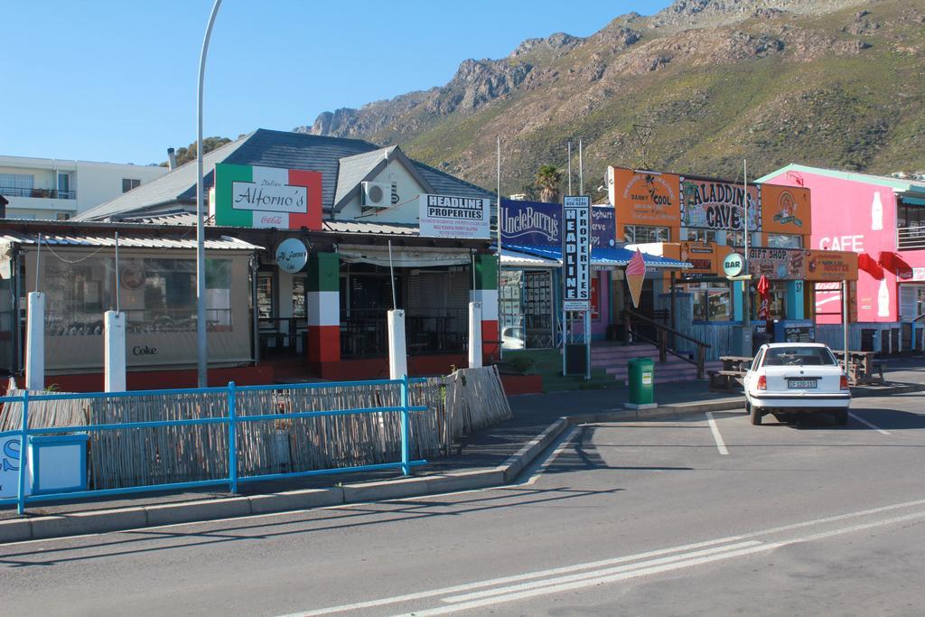 Merci Pere Gordons Bay Exterior photo